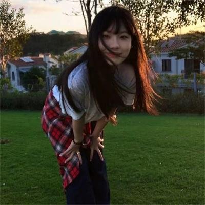 裸男孩